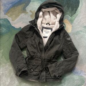 Abercrombie & Fitch Women’s M Utility Jacket w/ removable Sherpa lining